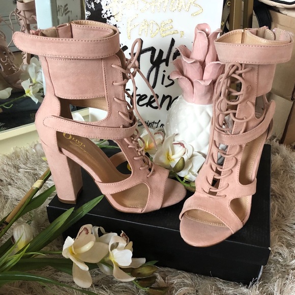 Shoes - NIB Pink Suede Heels